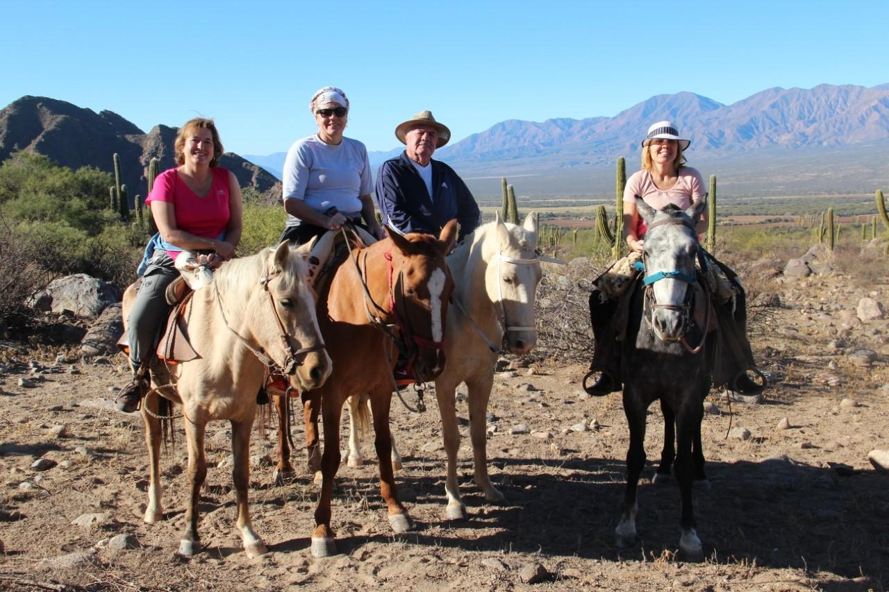 Cabalgata entre cerros y viñedos